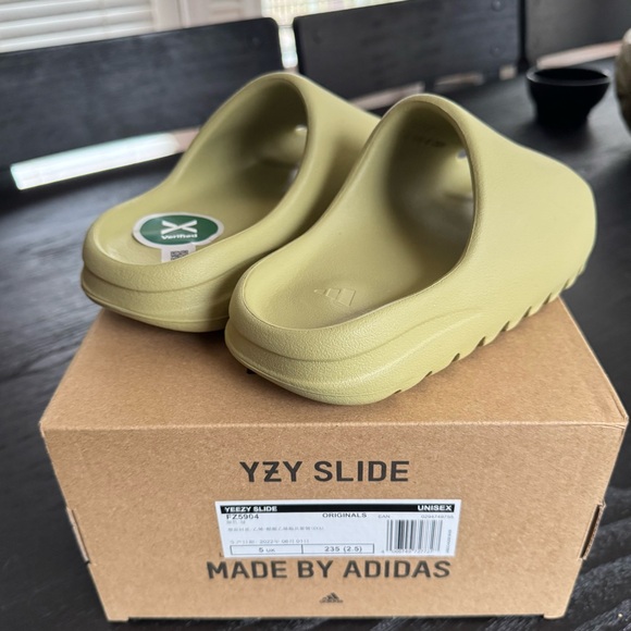 adidas gazelle silver green womens Adidas - Yeezy Slide 'Slate/Marine'